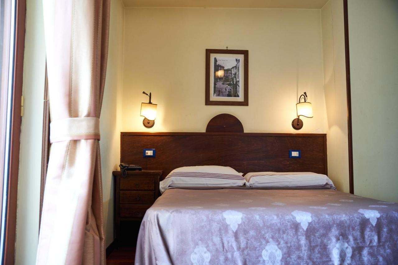 Hotel Max Aversa Exterior photo